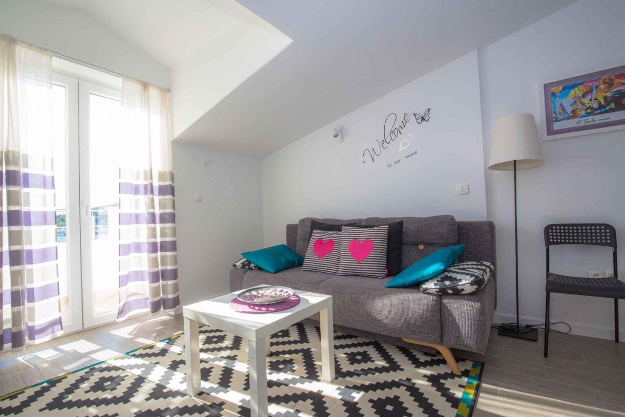 Apartments In Rogoznica 36019 Екстериор снимка