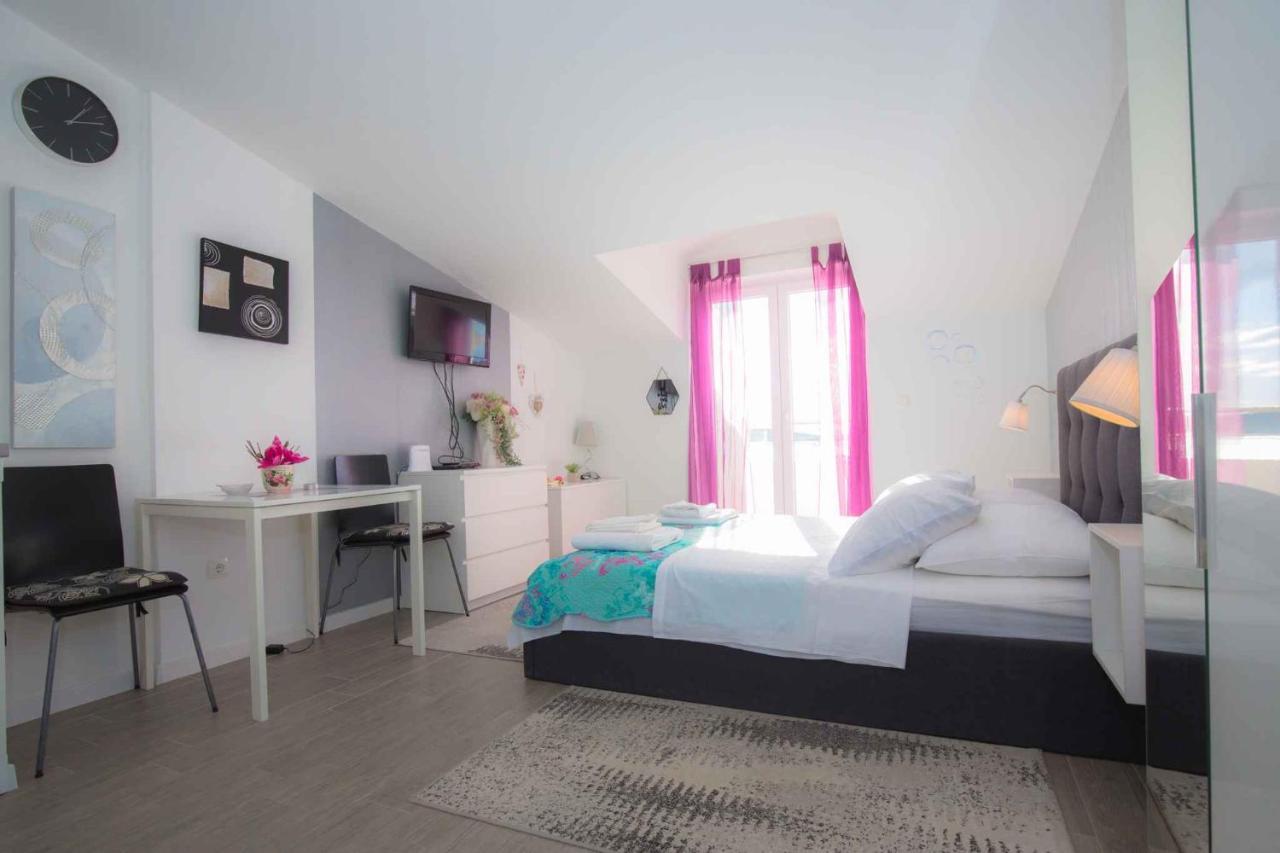 Apartments In Rogoznica 36019 Екстериор снимка