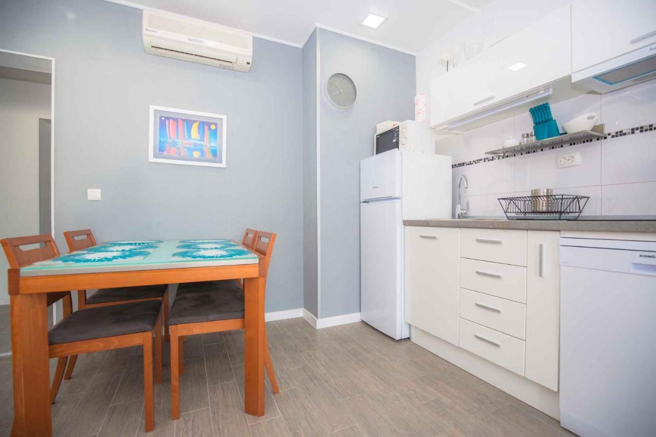 Apartments In Rogoznica 36019 Екстериор снимка