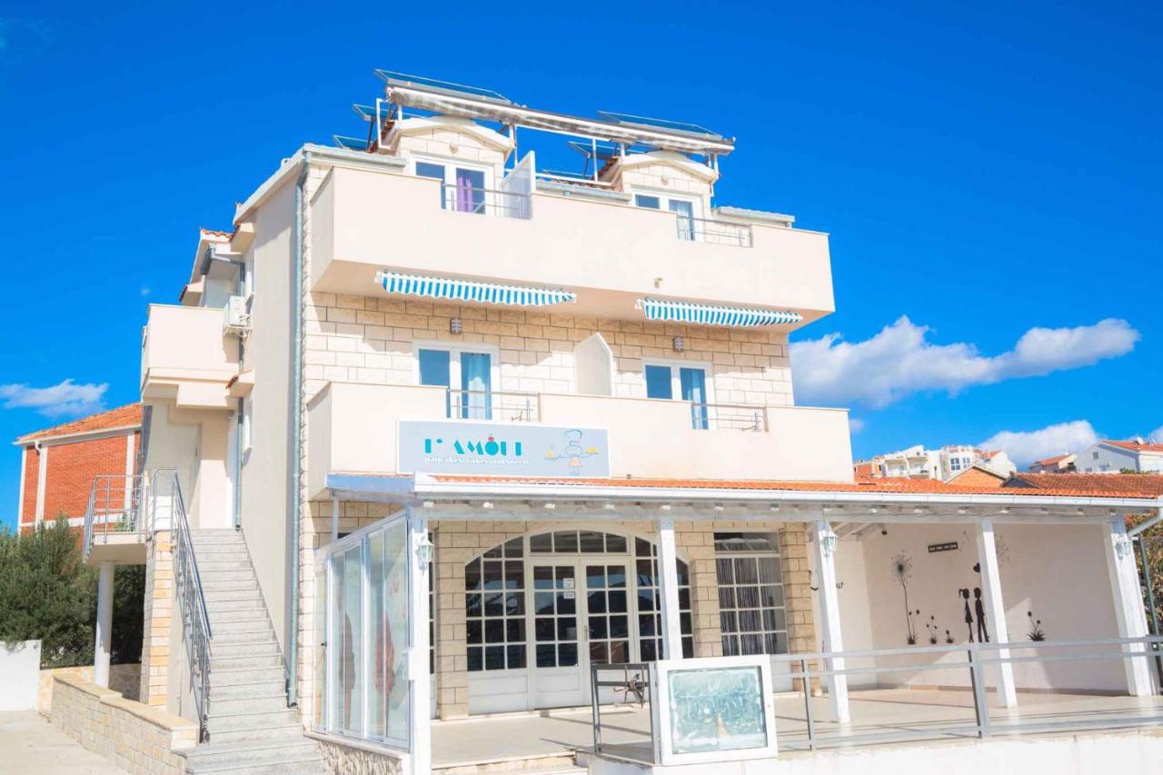 Apartments In Rogoznica 36019 Екстериор снимка