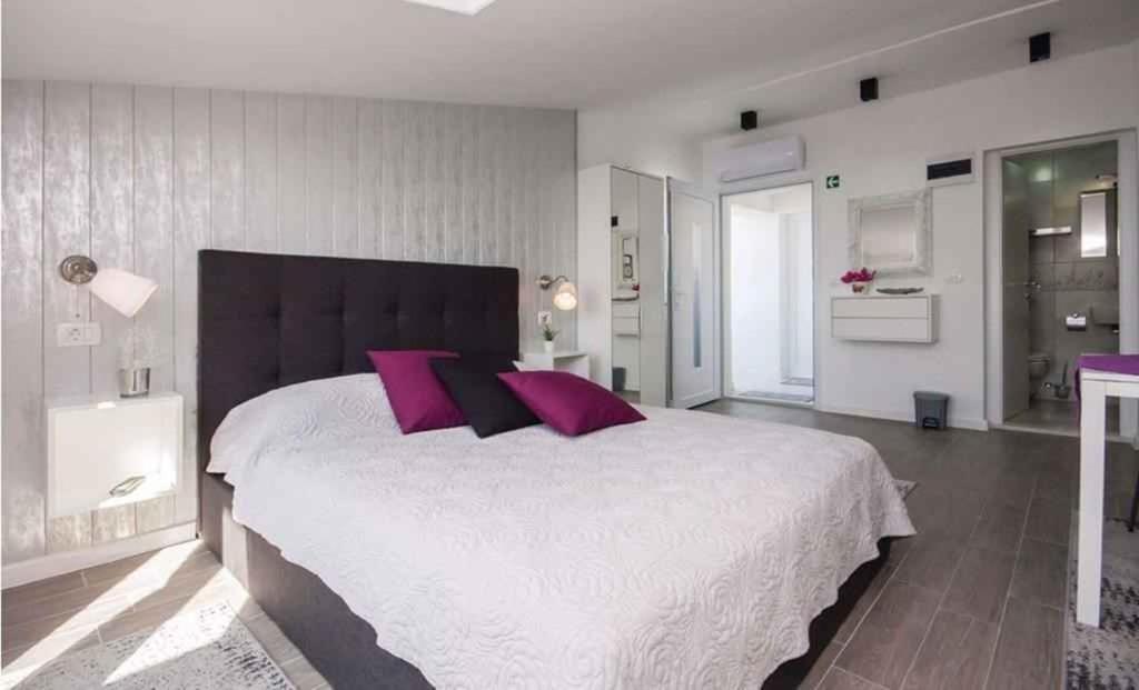 Apartments In Rogoznica 36019 Екстериор снимка
