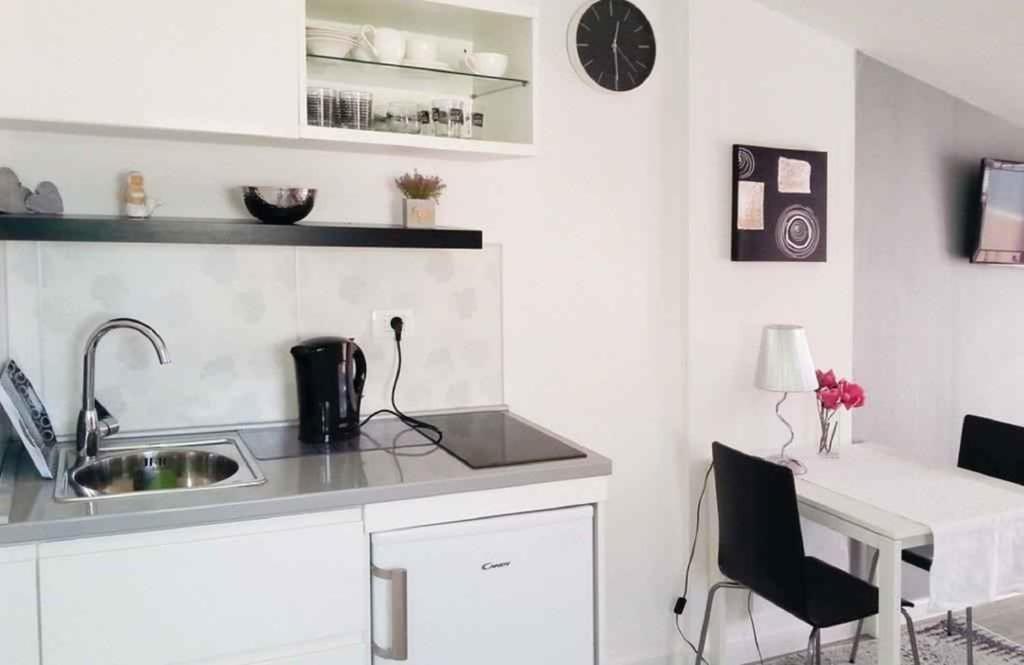 Apartments In Rogoznica 36019 Екстериор снимка