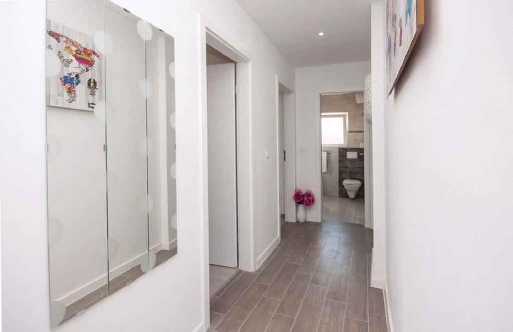 Apartments In Rogoznica 36019 Екстериор снимка